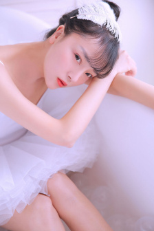那个女孩的俘虏